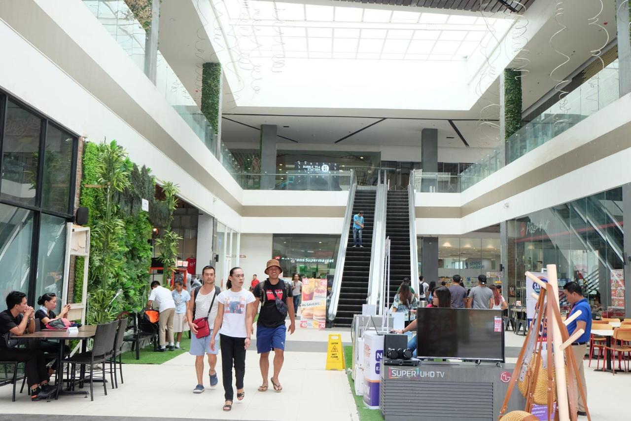 Stay And Fly At Amani Grand Resort Residences Île de Mactan Extérieur photo